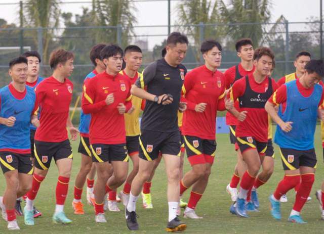 因为心疼叶辰，所以顾秋怡心里，也心疼其他和叶辰有着相似经历的孤儿。